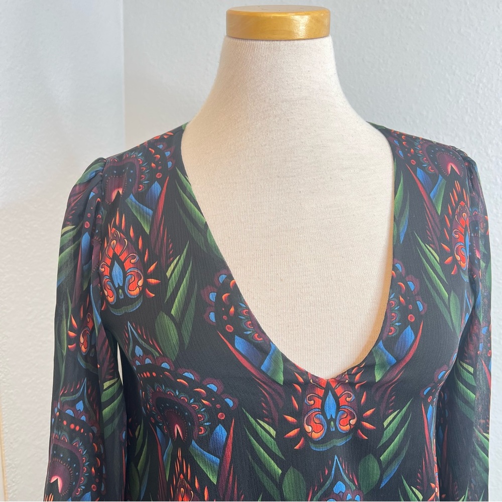 Alice + Olivia Draped Printed Flutter Sleeve Dress - image 2